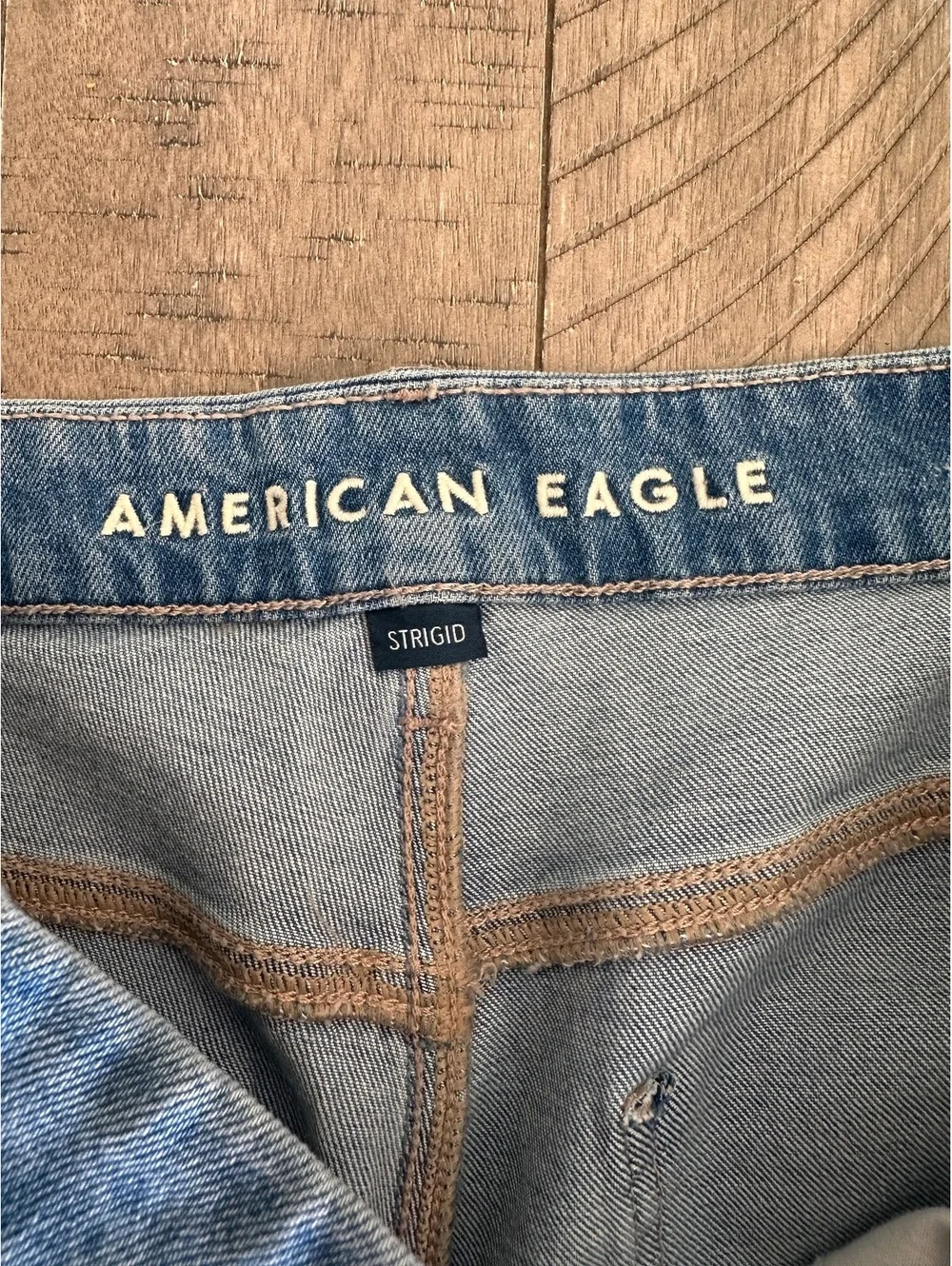 American Eagle Strigid Curvy Relaxed Denim Jean Shorts High Rise Women’s size 14